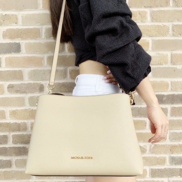 ‼️SALE‼️ NWT Michael Kors Large Satchel - Picture 4 of 8